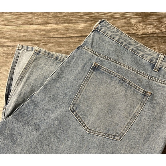 Cider Women's Wide Leg High Waisted Light Wash Plus Size Jeans Size 3X (44x28) - Picture 1 of 10